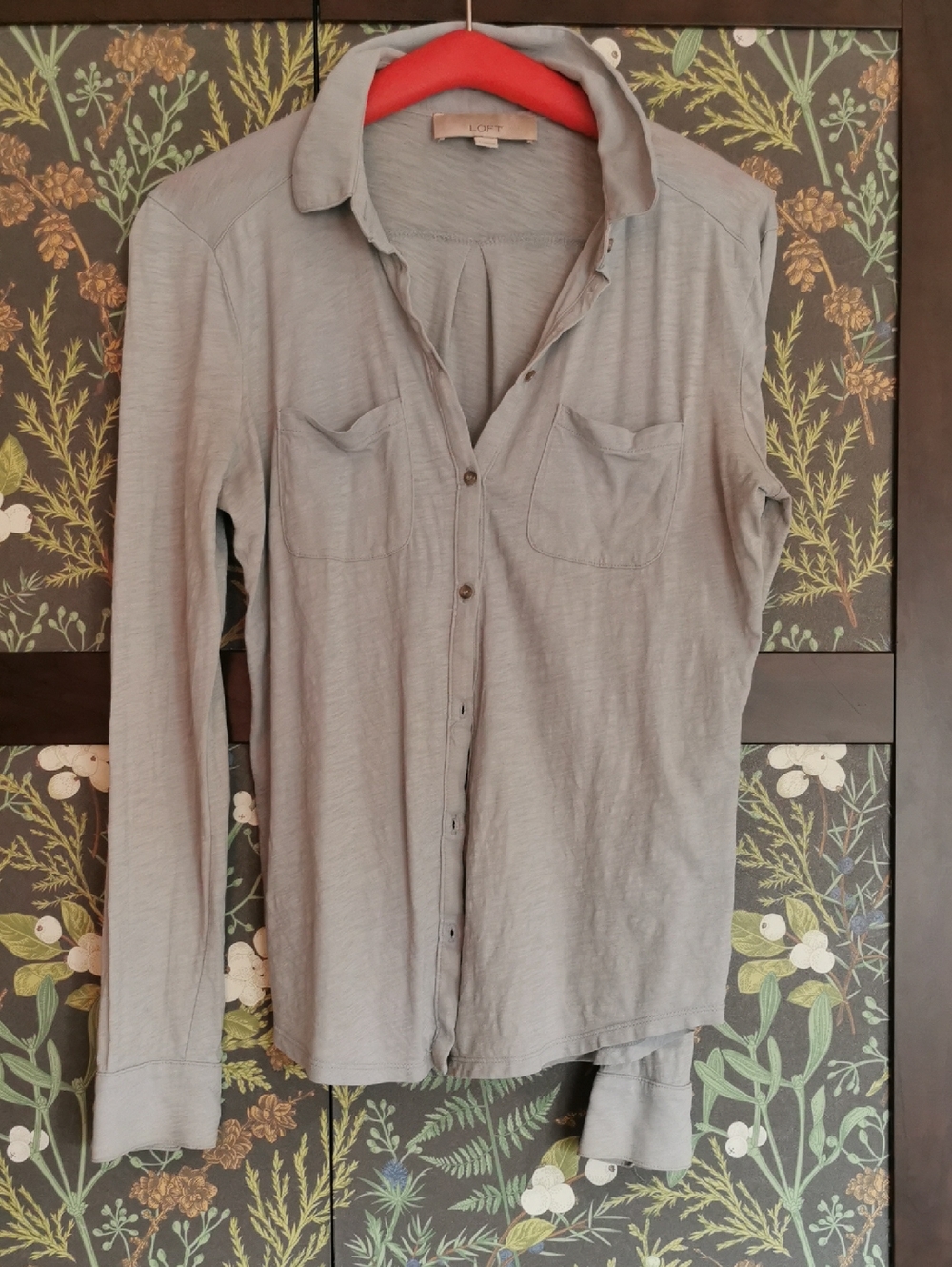 LOFT Women's Light Gray Button-Down Shirt